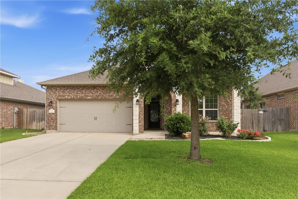 2612 Kinnersley Court, College Station, TX 77845