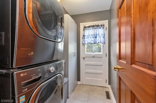 512 Township Line Rd, Hillsborough Twp., NJ 08844