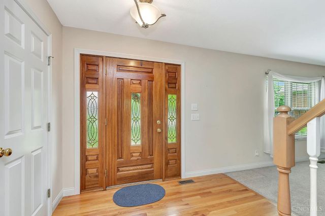 7757 Austin Ridge Drive, Cincinnati, OH 45247
