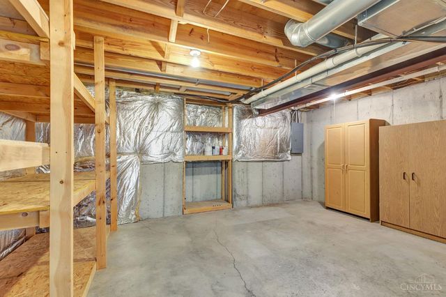 7757 Austin Ridge Drive, Cincinnati, OH 45247