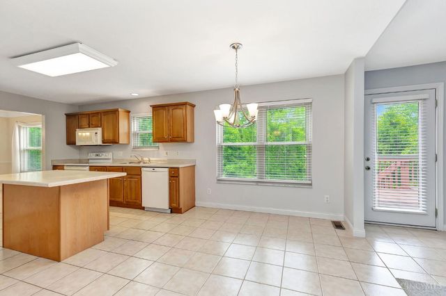 7757 Austin Ridge Drive, Cincinnati, OH 45247