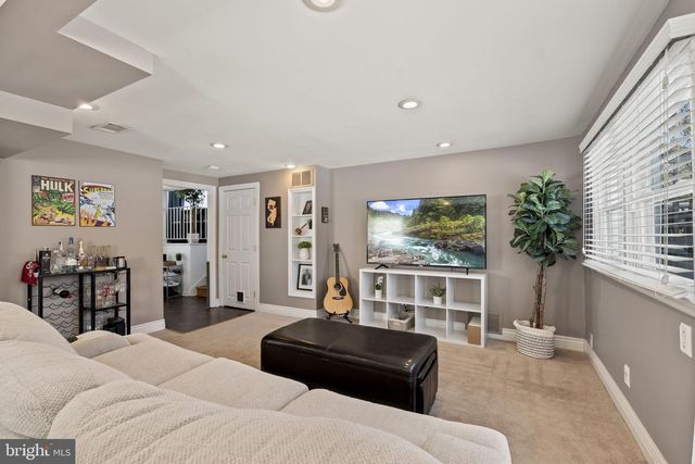 402 BRUCE RD, Cherry Hill, NJ 08034