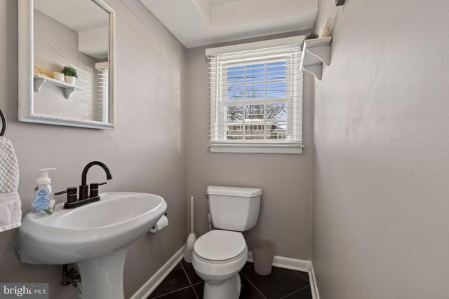 402 BRUCE RD, Cherry Hill, NJ 08034