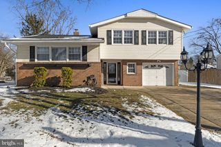 402 BRUCE RD, Cherry Hill, NJ 08034
