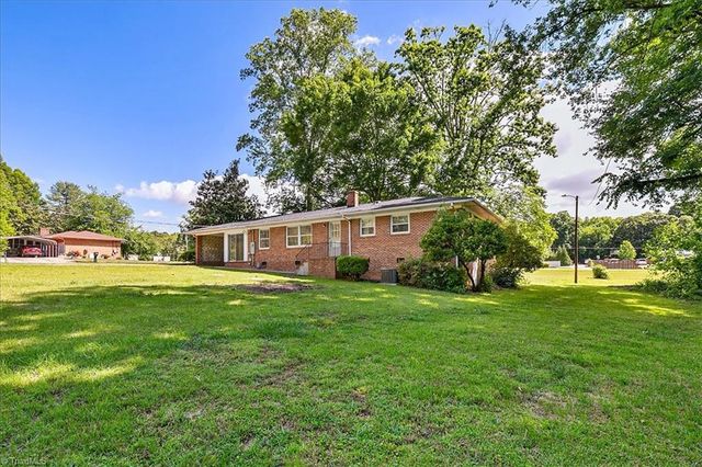 3500 E Lee Street, Greensboro, NC 27406