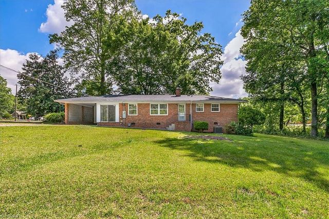 3500 E Lee Street, Greensboro, NC 27406