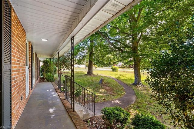 3500 E Lee Street, Greensboro, NC 27406
