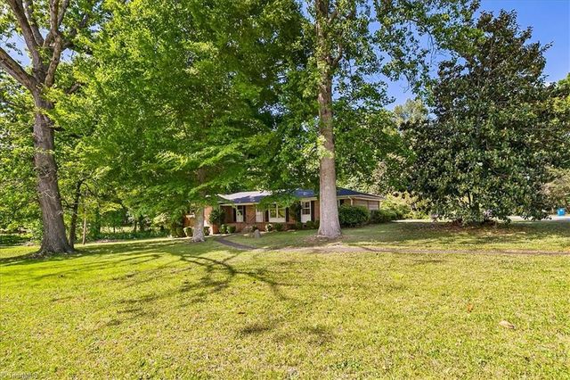 3500 E Lee Street, Greensboro, NC 27406