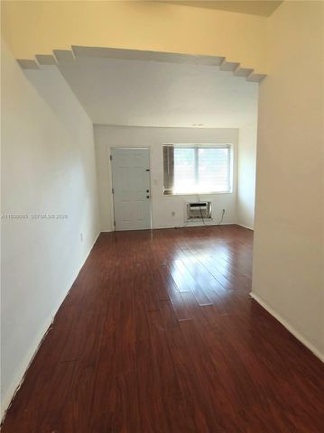 1565 SW 6th Street, Miami, FL 33135