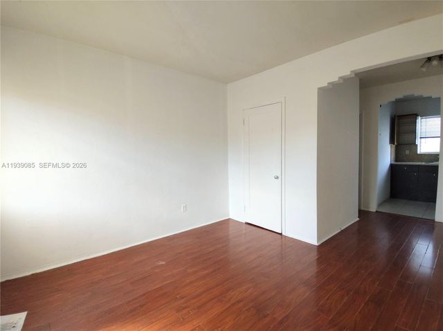 1565 SW 6th Street, Miami, FL 33135