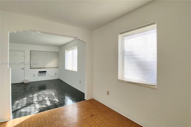 1565 SW 6th Street, Miami, FL 33135