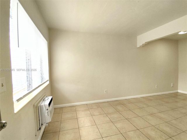 1565 SW 6th Street, Miami, FL 33135