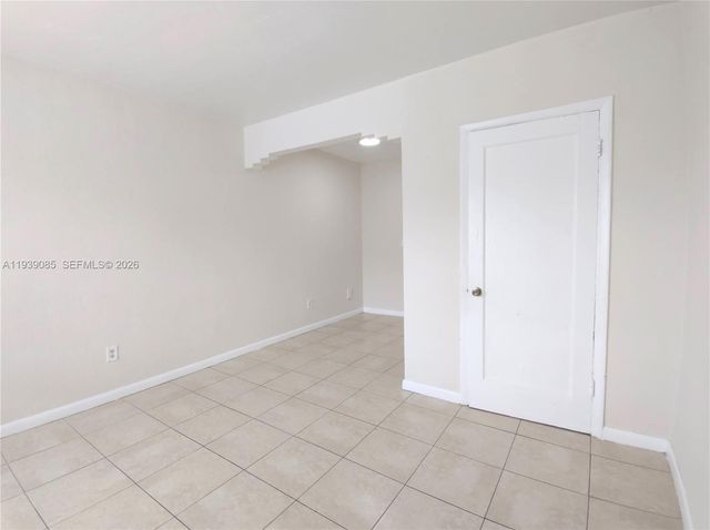 1565 SW 6th Street, Miami, FL 33135