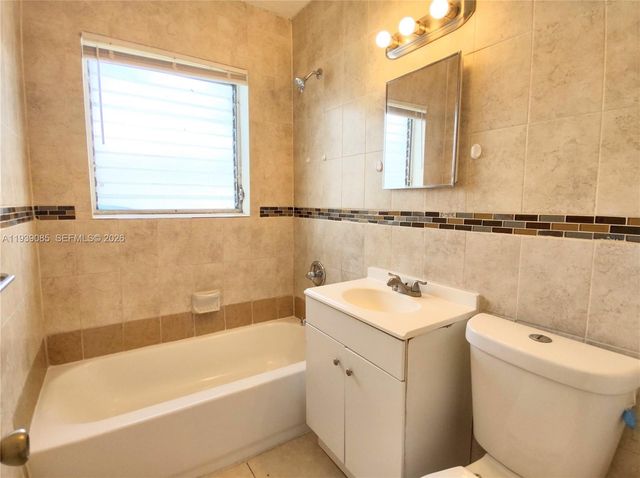 1565 SW 6th Street, Miami, FL 33135