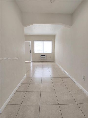 1565 SW 6th Street, Miami, FL 33135