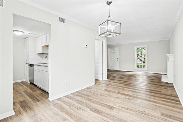1074 New Haven Drive SW, Marietta, GA 30064