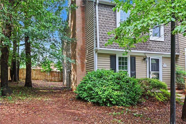1074 New Haven Drive SW, Marietta, GA 30064