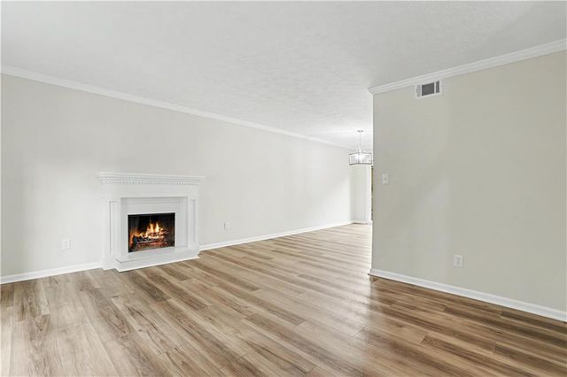 1074 New Haven Drive SW, Marietta, GA 30064