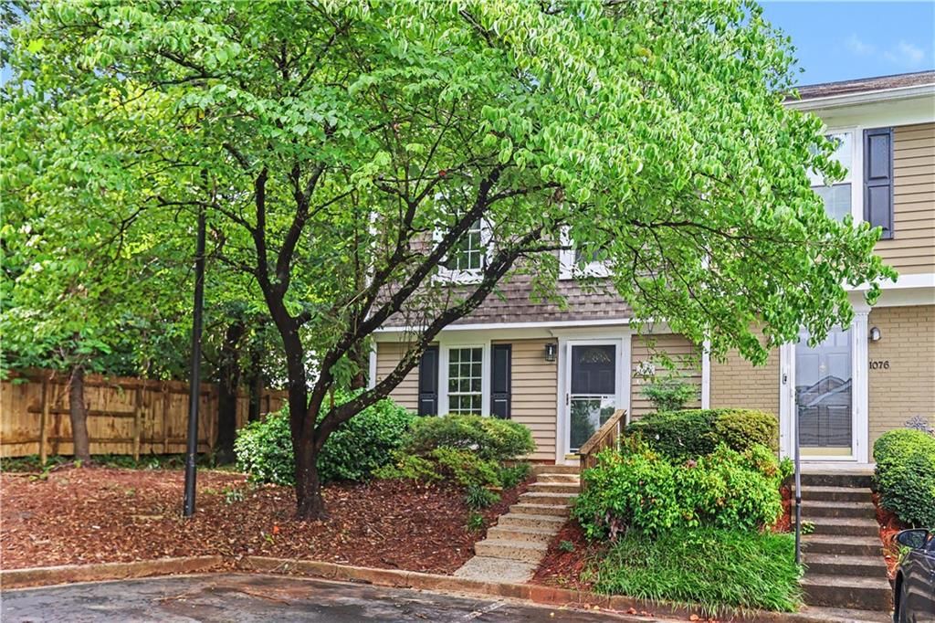 1074 New Haven Drive SW, Marietta, GA 30064
