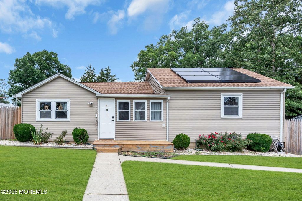 1744 Whitcomb Road, Forked River, NJ 08731