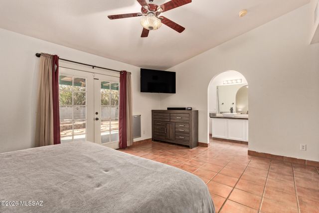 7992 S Lennox Lane, Tucson, AZ 85747