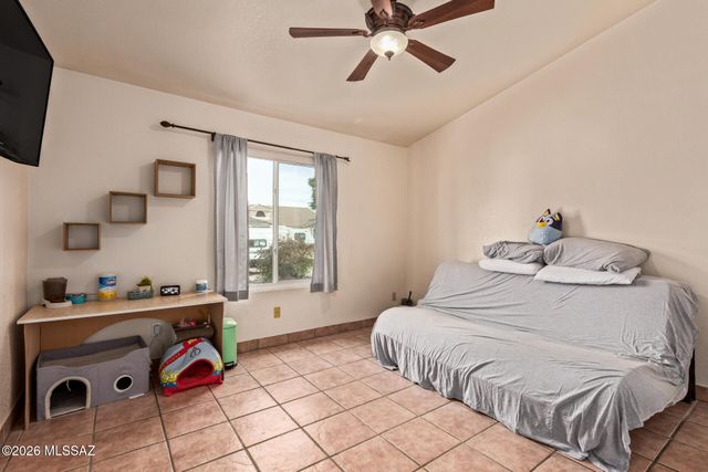 7992 S Lennox Lane, Tucson, AZ 85747