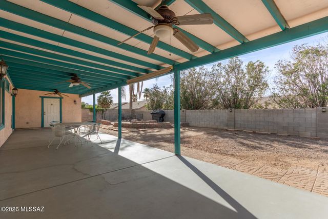 7992 S Lennox Lane, Tucson, AZ 85747