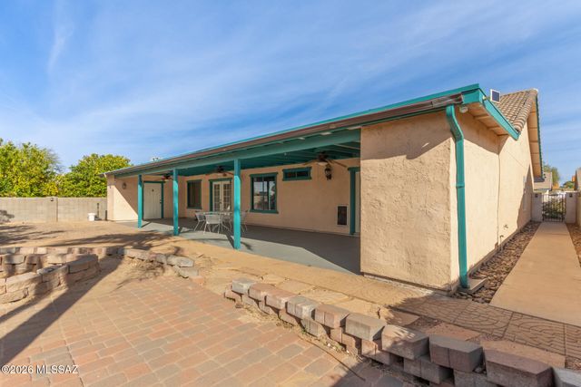 7992 S Lennox Lane, Tucson, AZ 85747