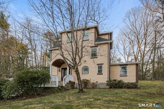 31 Oxford Court, Simsbury, CT 06070