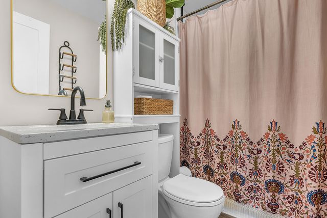 480 Grove Avenue, Valparaiso, IN 46385