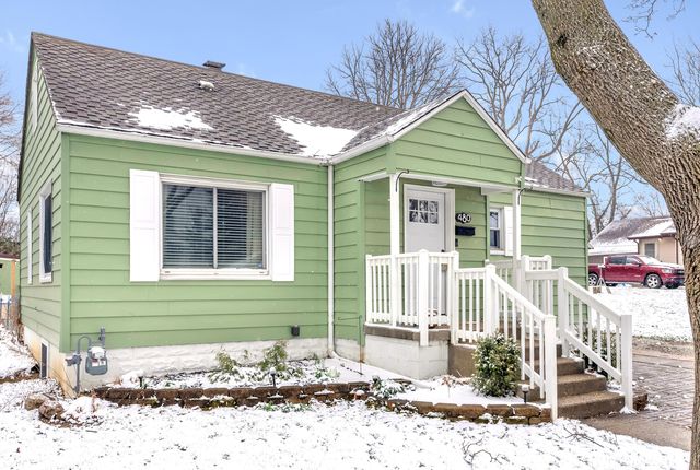 480 Grove Avenue, Valparaiso, IN 46385