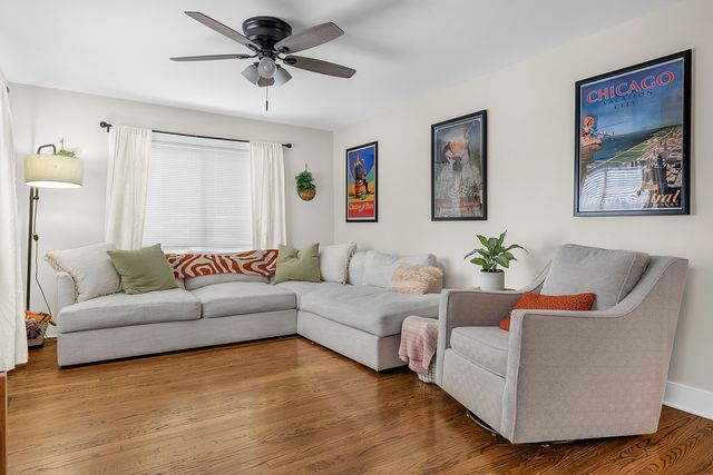 480 Grove Avenue, Valparaiso, IN 46385