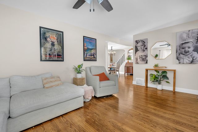 480 Grove Avenue, Valparaiso, IN 46385