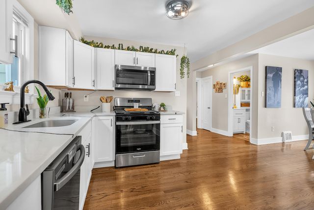 480 Grove Avenue, Valparaiso, IN 46385