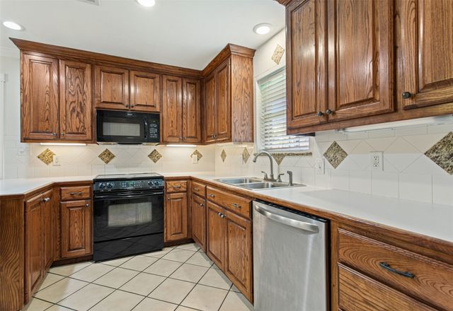 3303 Shenandoah Drive, Tyler, TX 75701