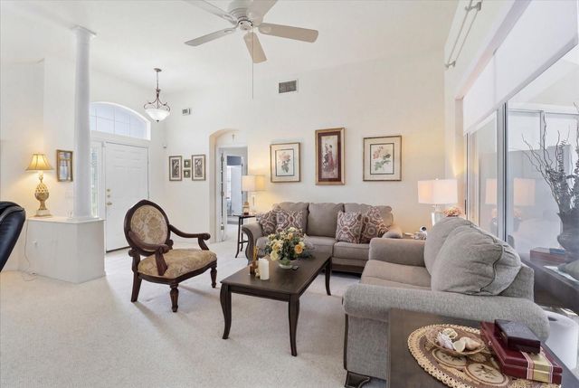 168 W ROMANY LOOP, Beverly Hills, FL 34465