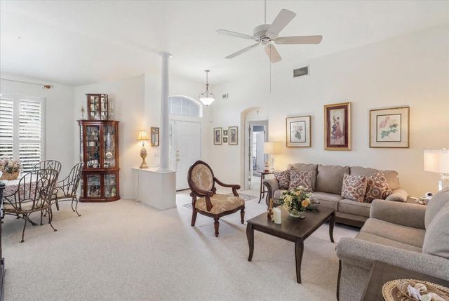 168 W ROMANY LOOP, Beverly Hills, FL 34465