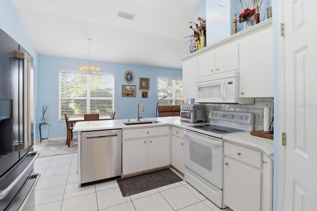 168 W ROMANY LOOP, Beverly Hills, FL 34465
