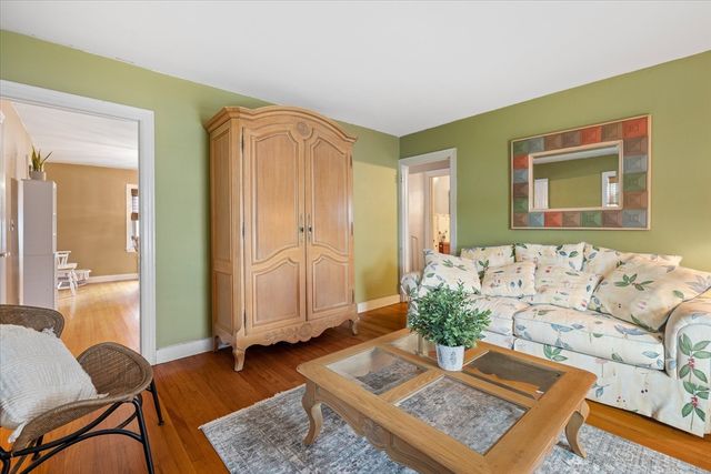 120 Farrar Ave, Worcester, MA 01604