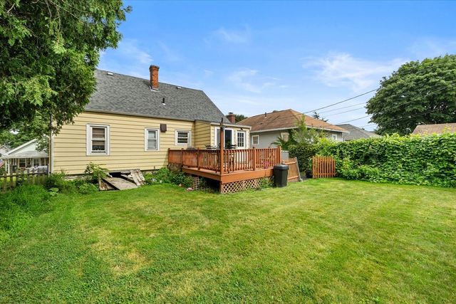 120 Farrar Ave, Worcester, MA 01604