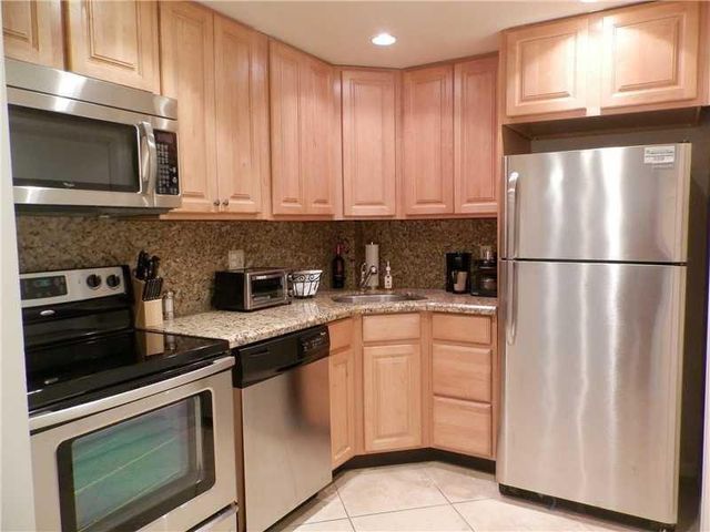 124 NE 19th Court 116B, Wilton Manors, FL 33305