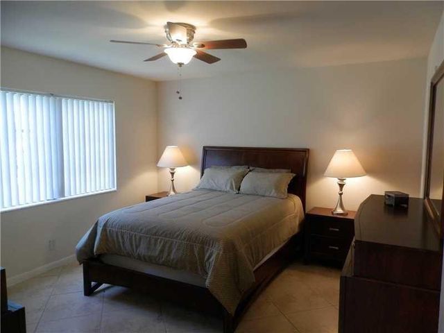 124 NE 19th Court 116B, Wilton Manors, FL 33305