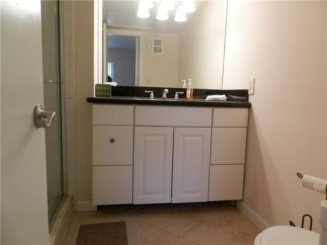 124 NE 19th Court 116B, Wilton Manors, FL 33305