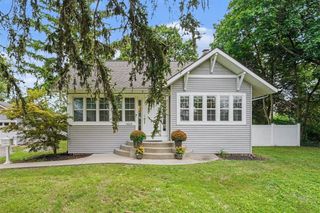 1408 Plymouth Avenue, Grand Rapids, MI 49506