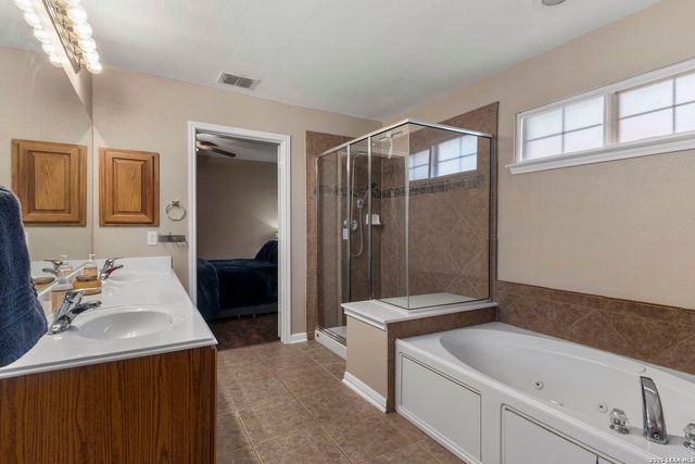 266 MAIDSTONE CV, Cibolo, TX 78108