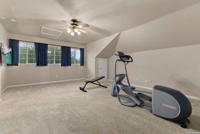266 MAIDSTONE CV, Cibolo, TX 78108
