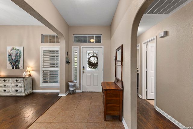 266 MAIDSTONE CV, Cibolo, TX 78108