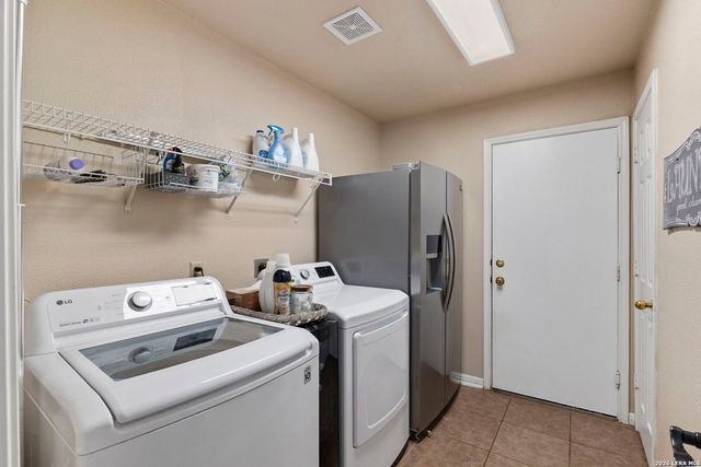 266 MAIDSTONE CV, Cibolo, TX 78108