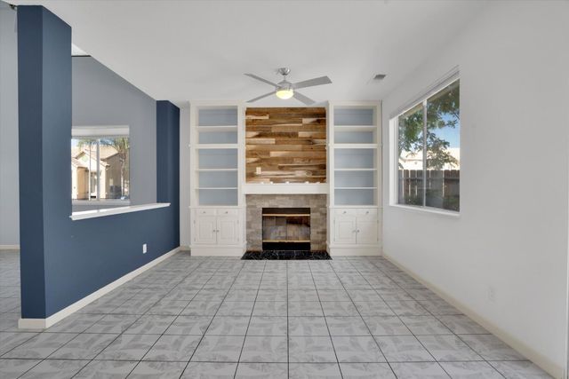 1977 Grove Ct, Tracy, CA 95376