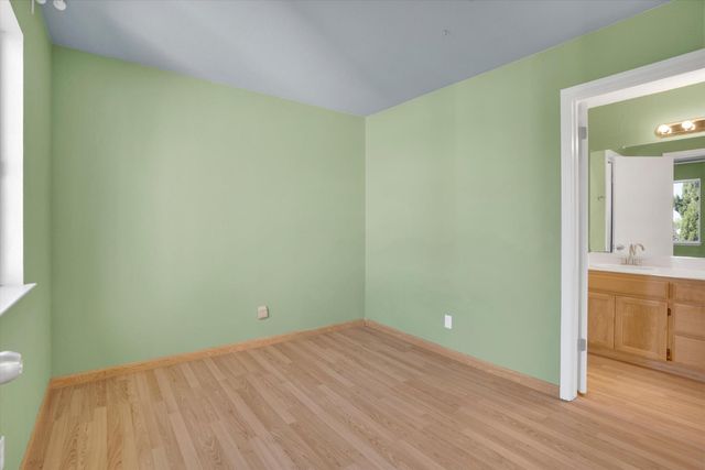 1977 Grove Ct, Tracy, CA 95376